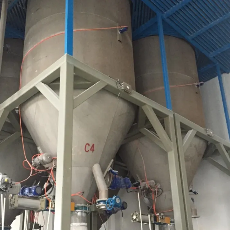 Silo conique pour produits finis